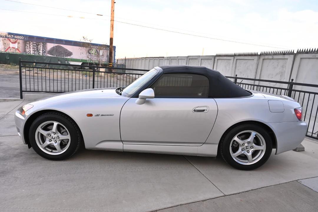 2003 Honda S2000 - Image 4 of 31