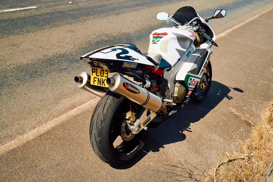 2003 Honda RC51 - Image 28 of 30