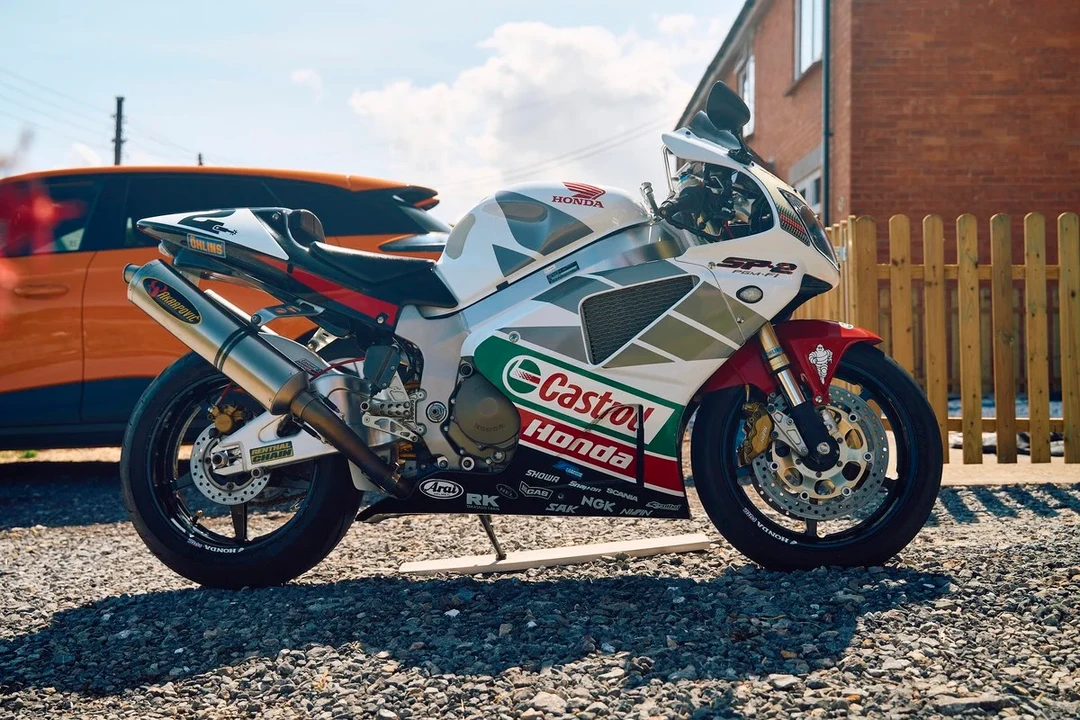 2003 Honda RC51 - Image 15 of 30