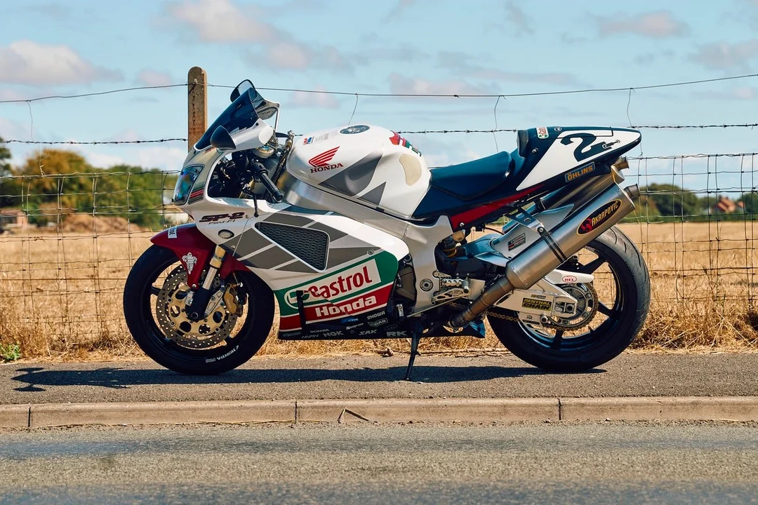 2003 Honda RC51 - Image 2 of 30
