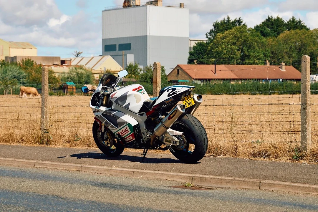 2003 Honda RC51 - Image 26 of 30