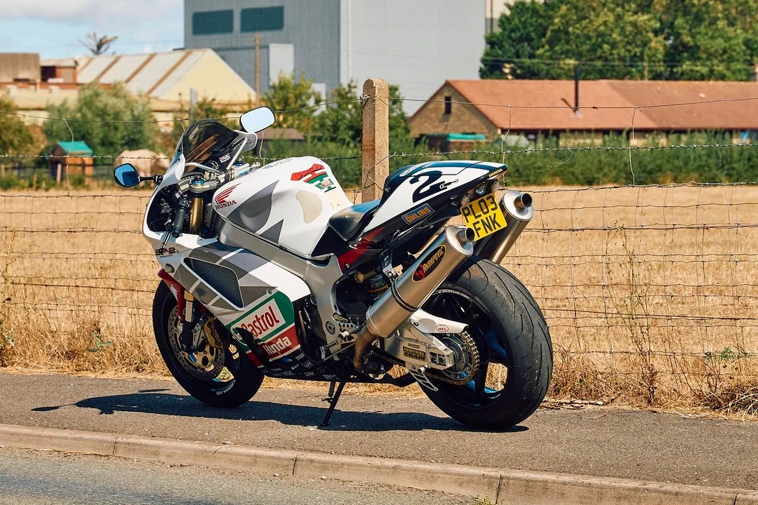 2003 Honda RC51 - Image 3 of 30