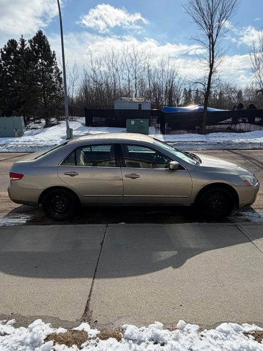 2003 Honda Accord 7th Gen - Image 3 of 9