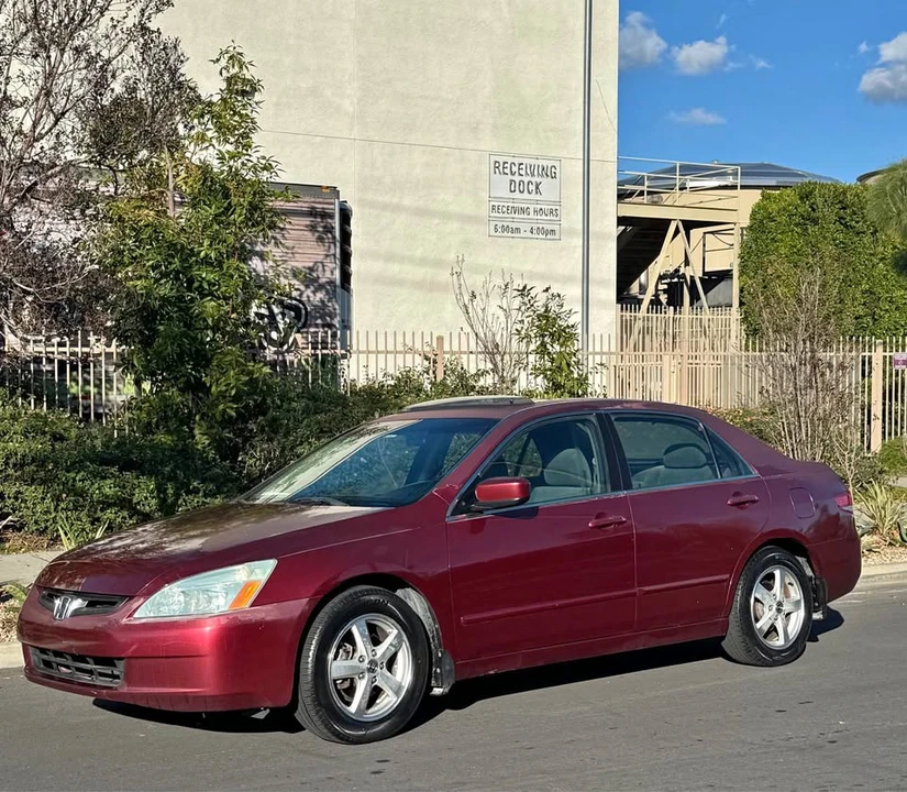 2003 Honda Accord 7th Gen - Image 2 of 8