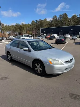 2003 Honda Accord 7th Gen - Image 2 of 9