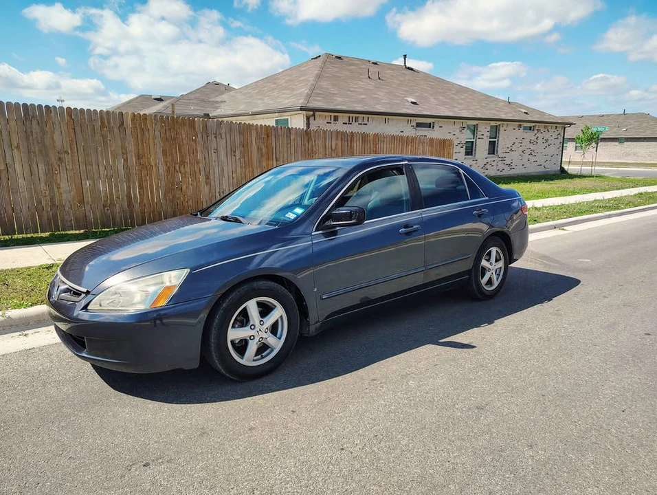 2003 Honda Accord 7th Gen - Image 9 of 14