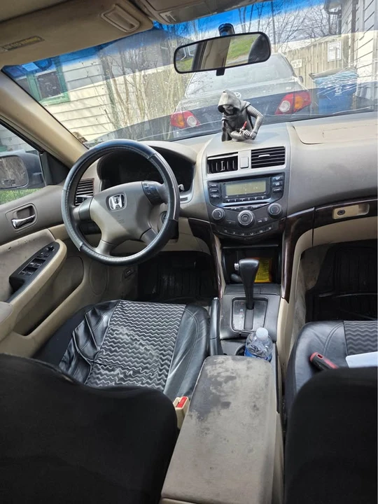 2003 Honda Accord 7th Gen - Image 8 of 9