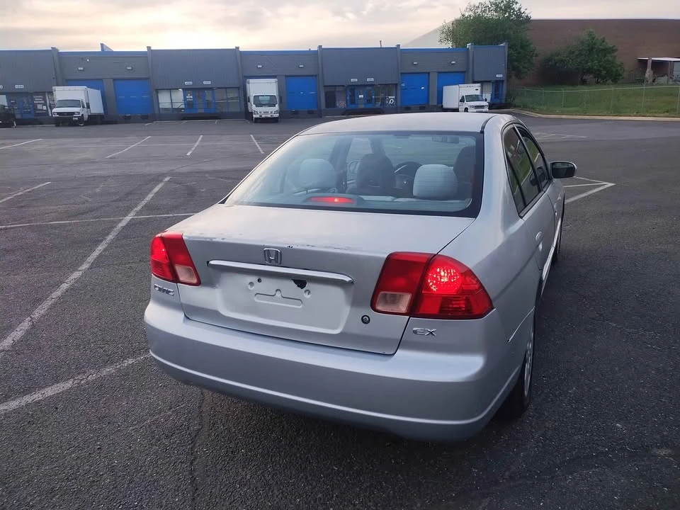 2003 Honda Civic 7th Gen - Image 9 of 10