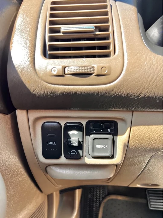 2003 Honda Civic 7th Gen - Image 10 of 12