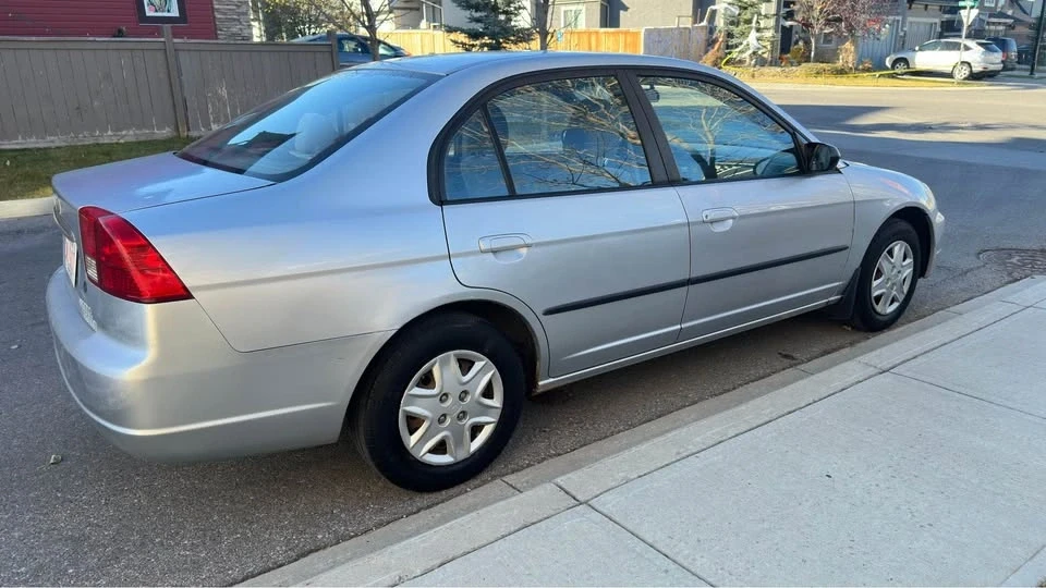 2003 Honda Civic 7th Gen - Image 6 of 11