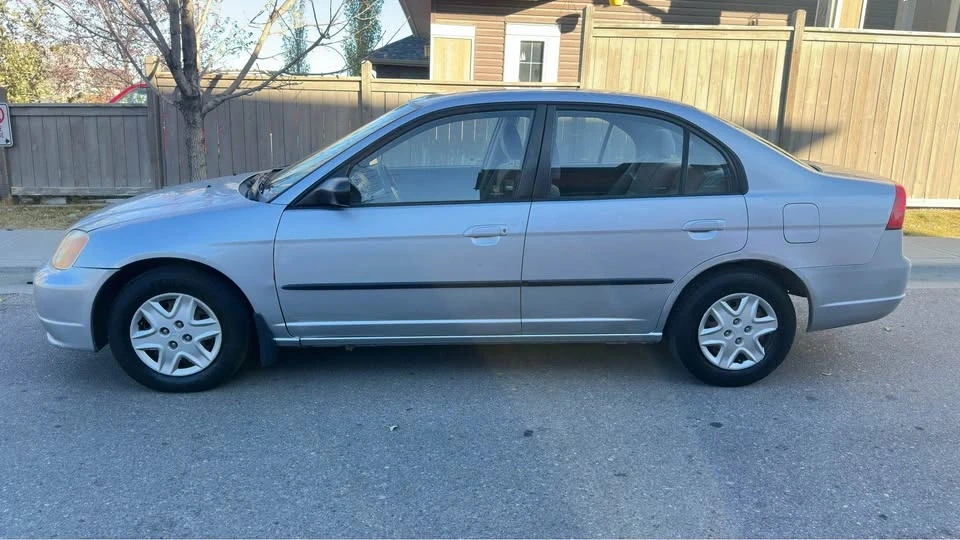 2003 Honda Civic 7th Gen - Image 3 of 11