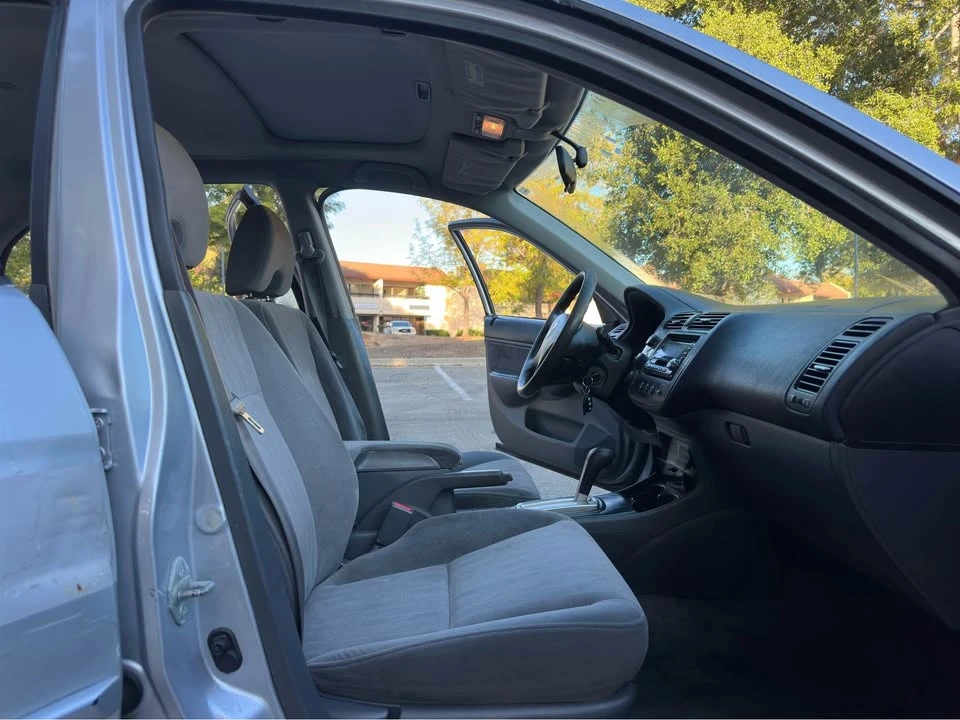 2003 Honda Civic 7th Gen - Image 8 of 16