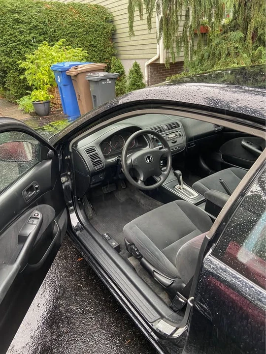 2003 Honda Civic 7th Gen - Image 9 of 12