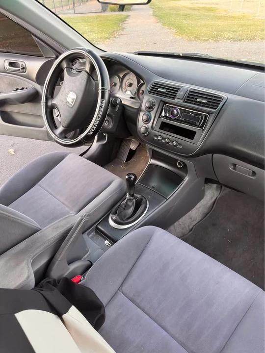 2003 Honda Civic 7th Gen - Image 8 of 9