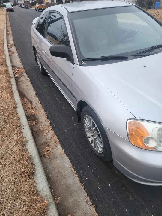 2003 Honda Civic 7th Gen - Image 2 of 4