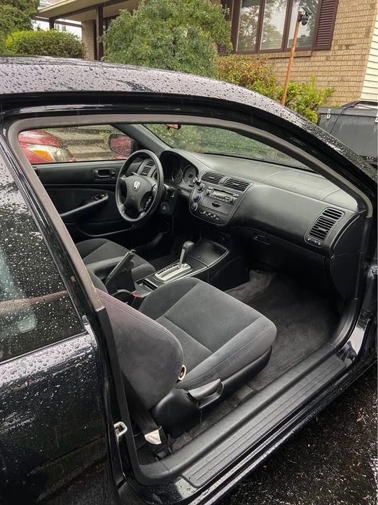 2003 Honda Civic 7th Gen - Image 10 of 12