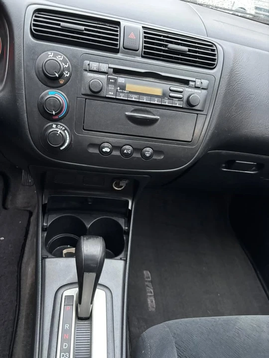 2003 Honda Civic 7th Gen - Image 7 of 9