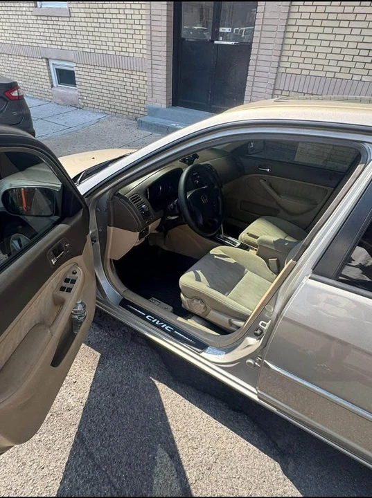 2003 Honda Civic 7th Gen - Image 9 of 10