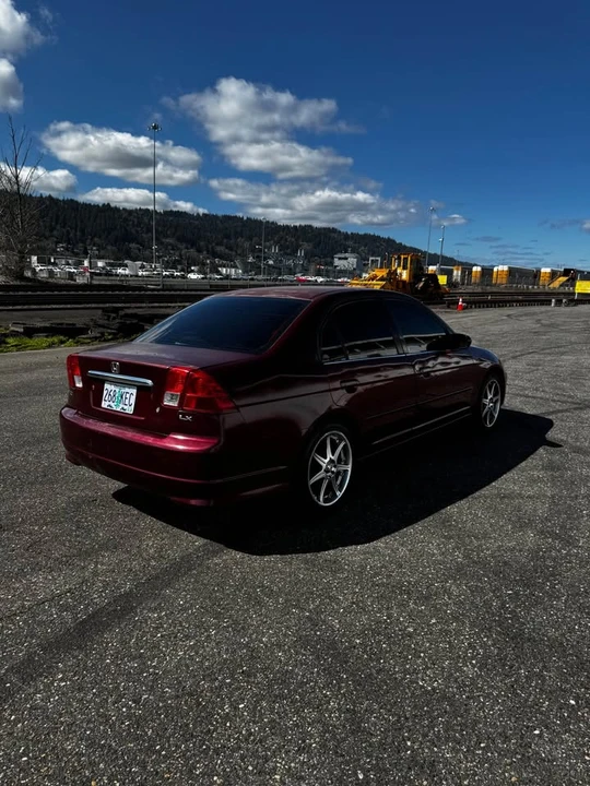 2003 Honda Civic 7th Gen - Image 2 of 7