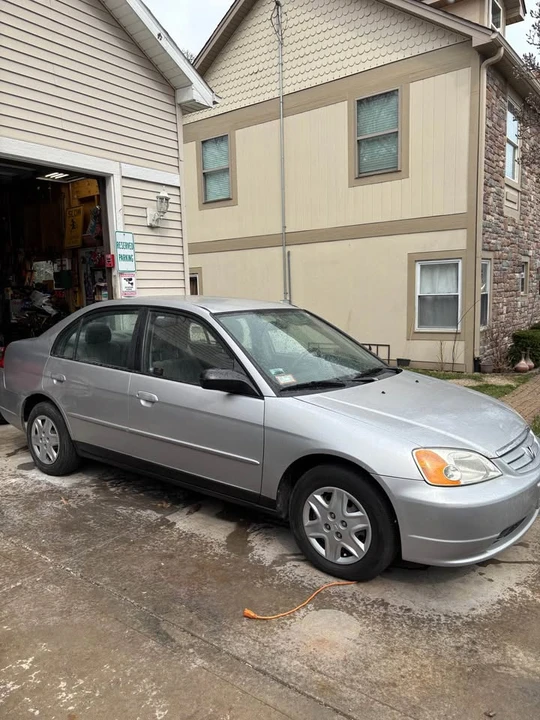 2003 Honda Civic 7th Gen - Image 2 of 10