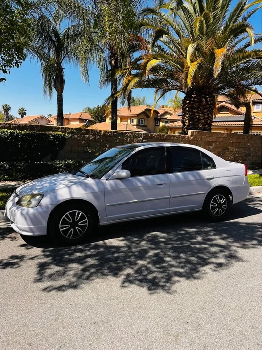 2003 Honda Civic 7th Gen - Image 2 of 10