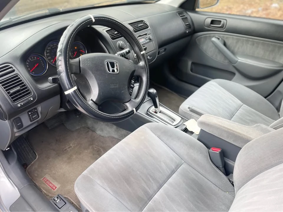 2003 Honda Civic 7th Gen - Image 11 of 13
