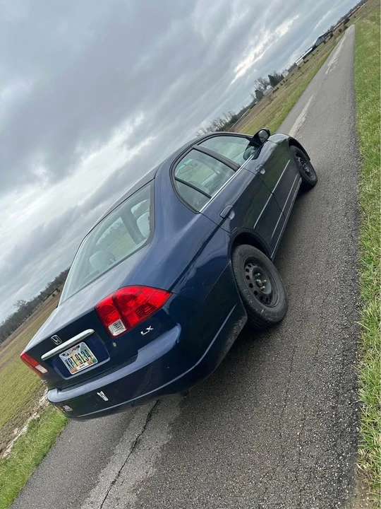2003 Honda Civic 7th Gen - Image 3 of 7