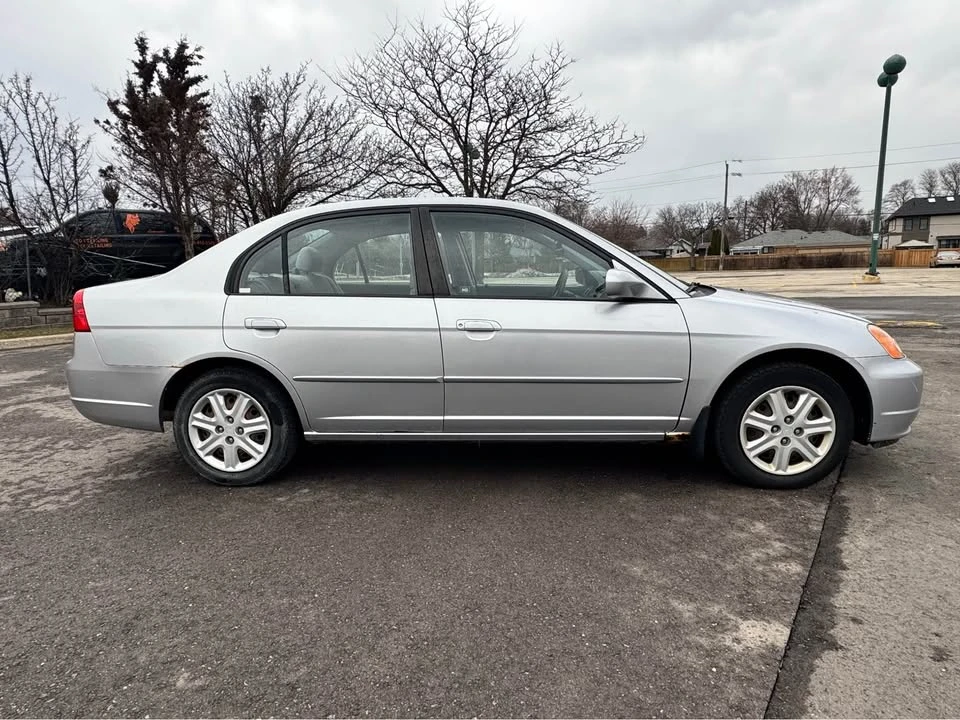 2003 Honda Civic 7th Gen - Image 4 of 11