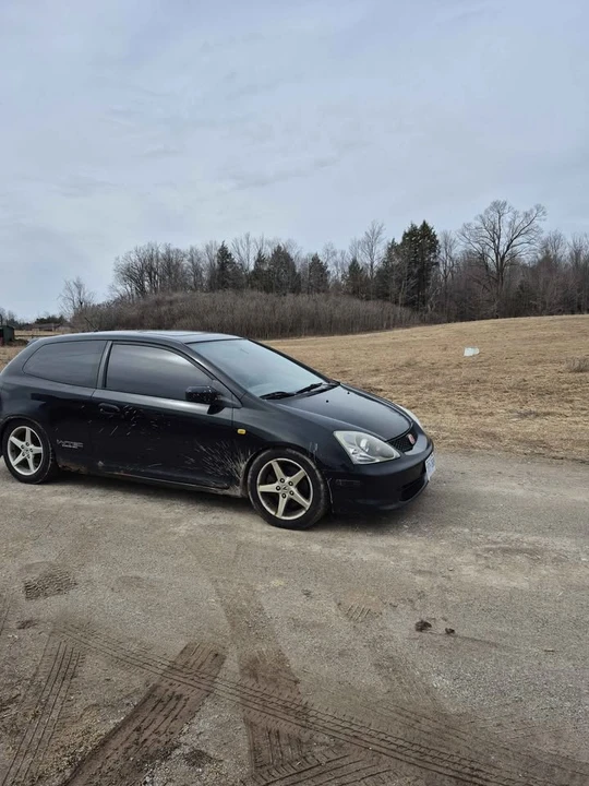 2003 Honda Civic 7th Gen - Image 2 of 7