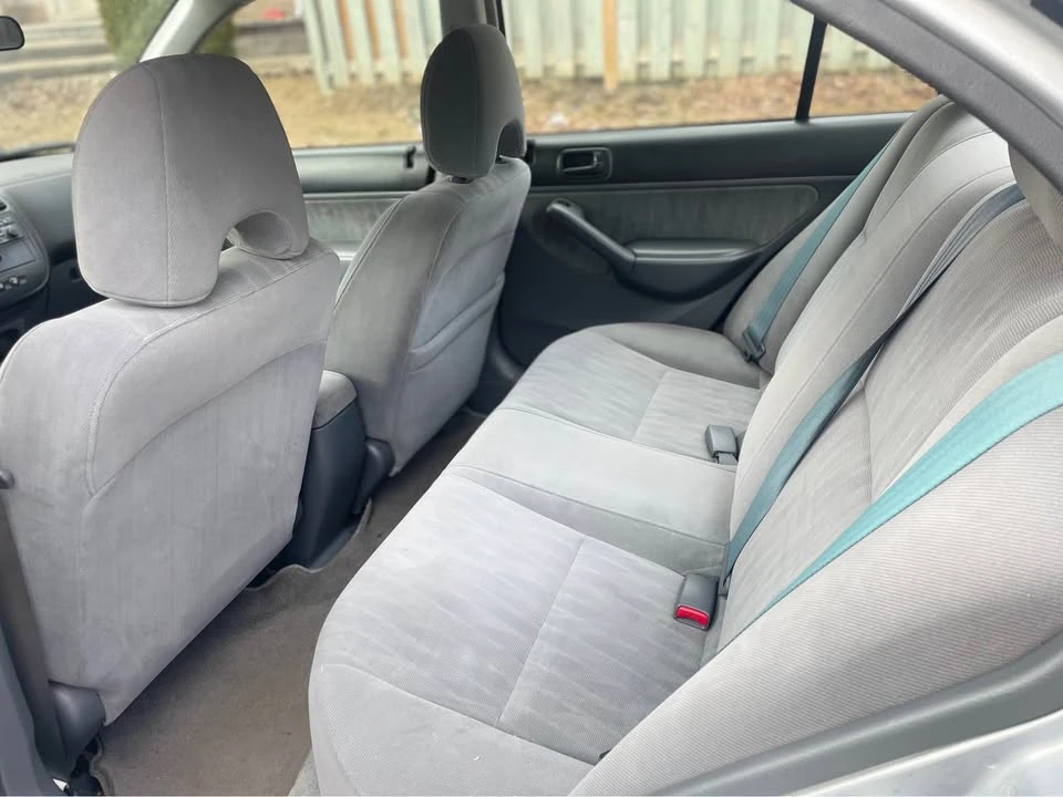 2003 Honda Civic 7th Gen - Image 9 of 12