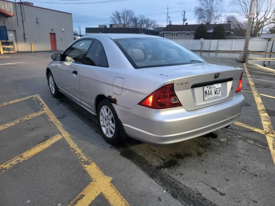 2003 Honda Civic 7th Gen - Image 5 of 8