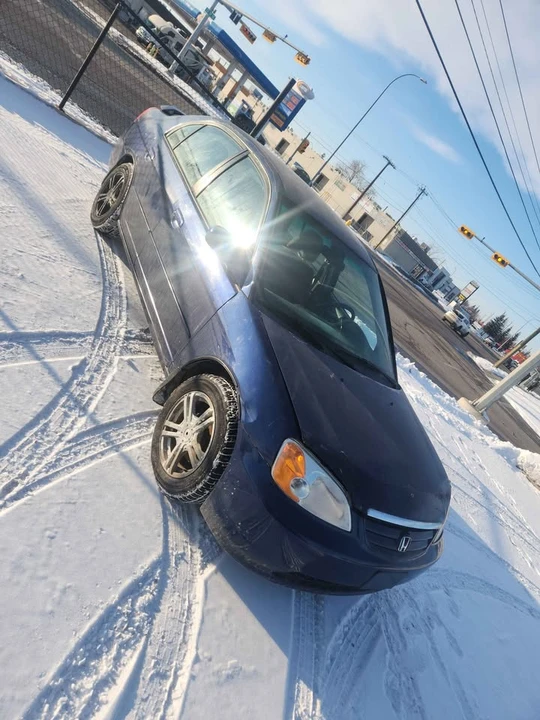 2003 Honda Civic 7th Gen - Image 2 of 11