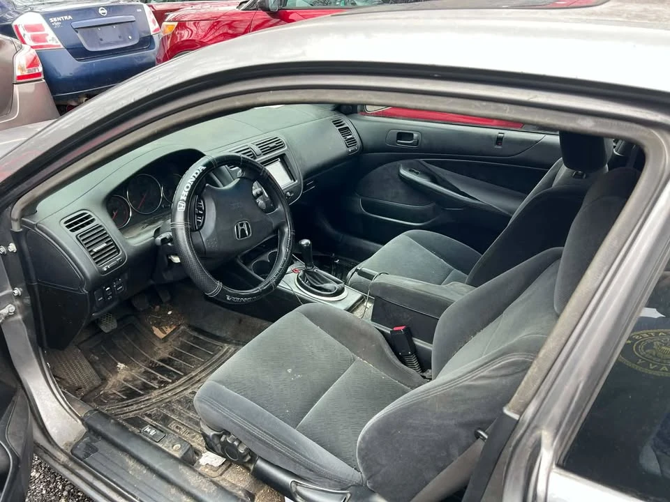 2003 Honda Civic 7th Gen - Image 2 of 3