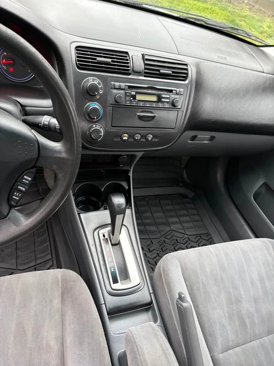 2003 Honda Civic 7th Gen - Image 7 of 11