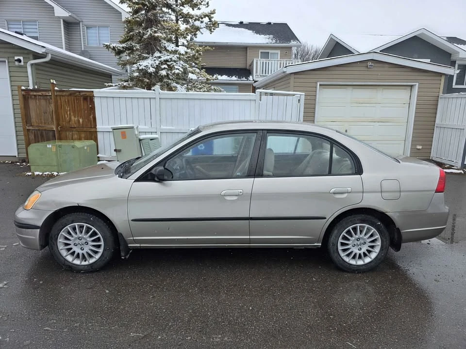 2003 Honda Civic 7th Gen - Image 2 of 10