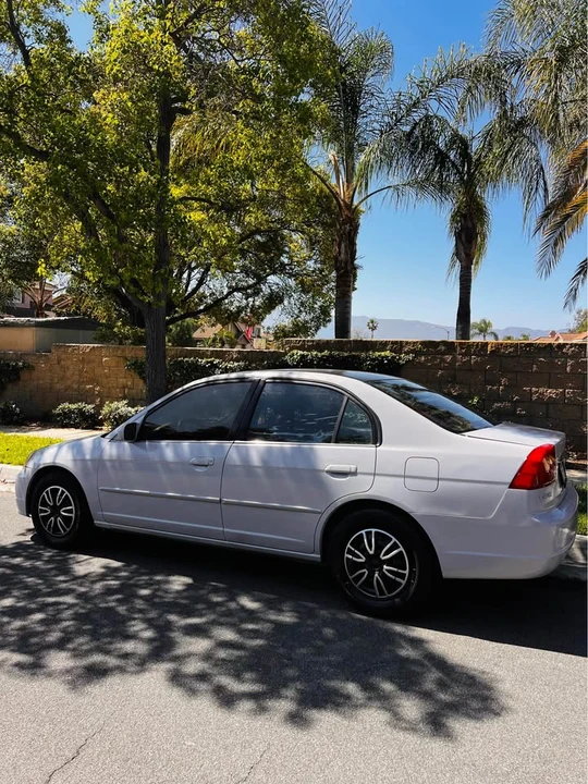 2003 Honda Civic 7th Gen - Image 3 of 12