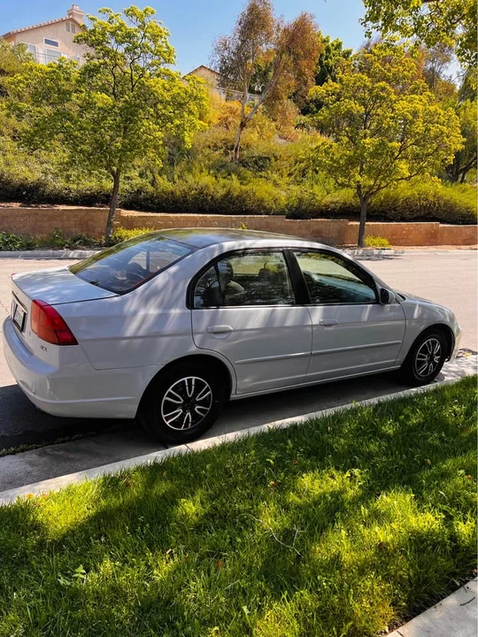 2003 Honda Civic 7th Gen - Image 7 of 12