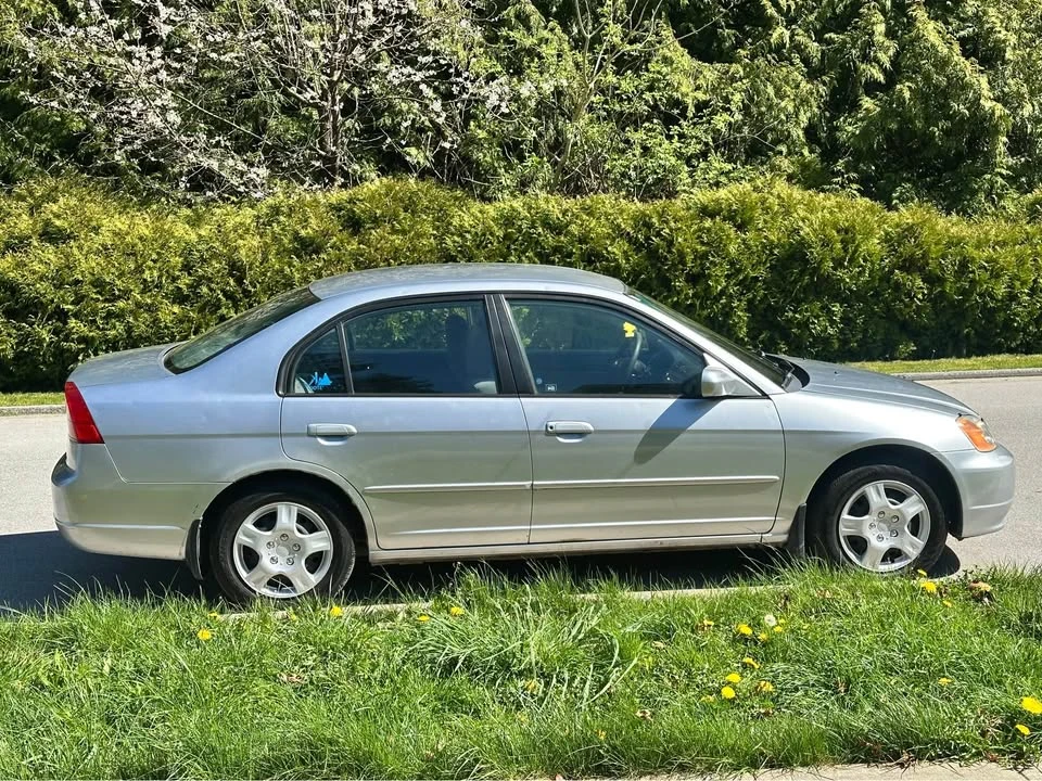 2003 Honda Civic 7th Gen - Image 4 of 9