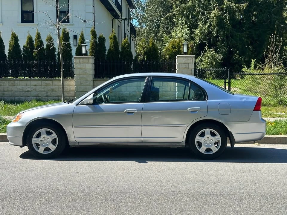 2003 Honda Civic 7th Gen - Image 3 of 9