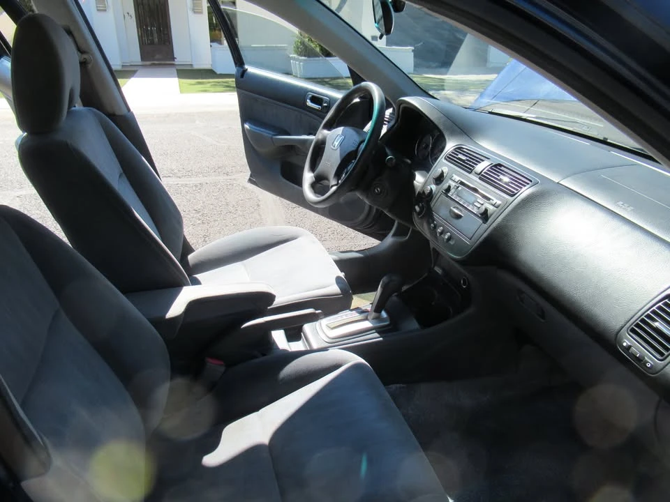2003 Honda Civic 7th Gen - Image 9 of 11