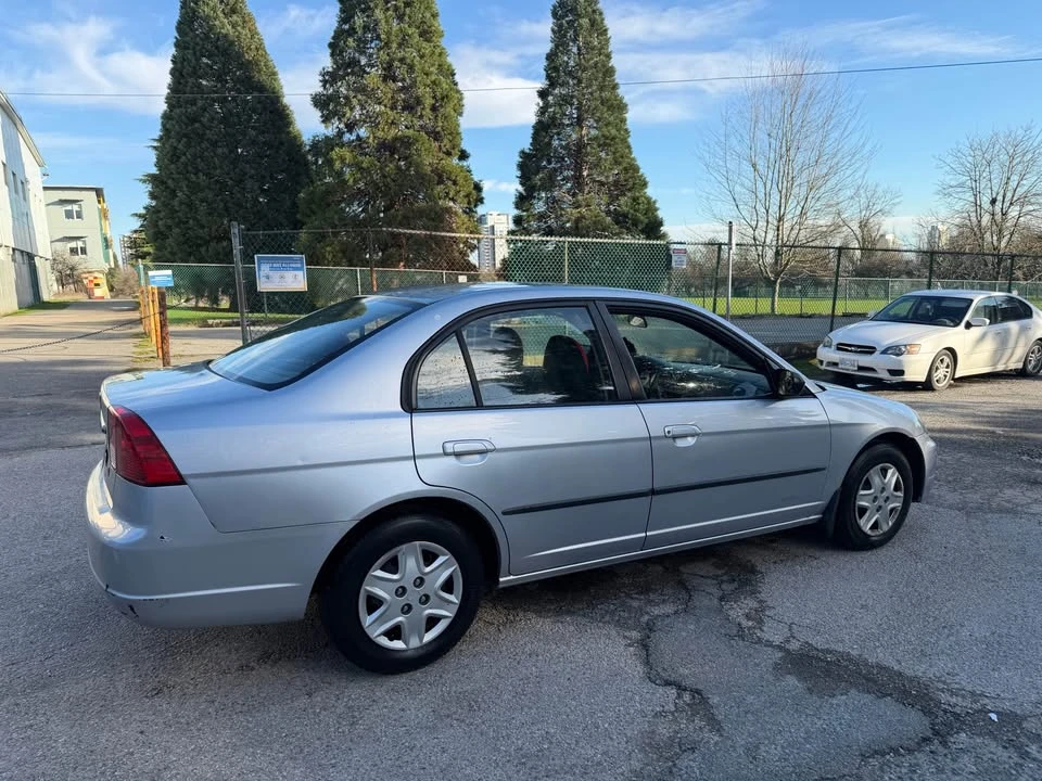 2003 Honda Civic 7th Gen - Image 3 of 11