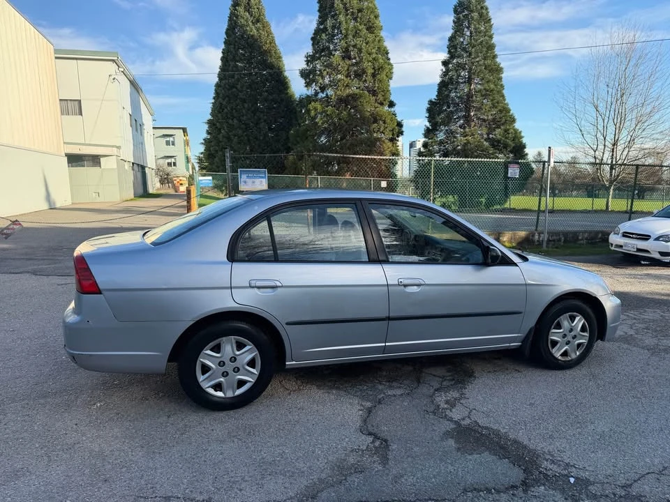 2003 Honda Civic 7th Gen - Image 2 of 11