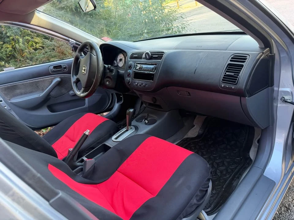 2003 Honda Civic 7th Gen - Image 8 of 11