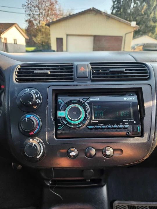 2003 Honda Civic 7th Gen - Image 11 of 20