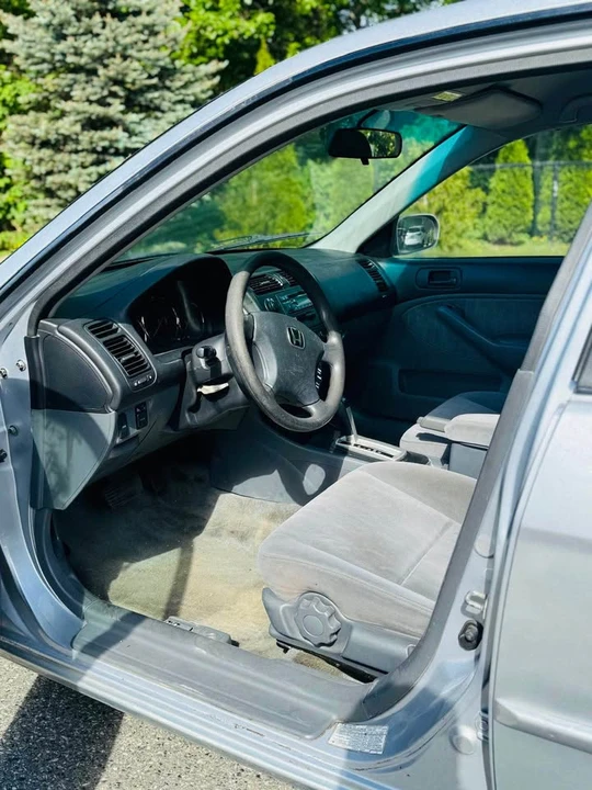 2003 Honda Civic 7th Gen - Image 9 of 9