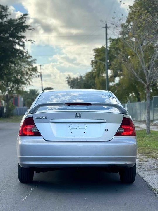 2003 Honda Civic 7th Gen - Image 4 of 6