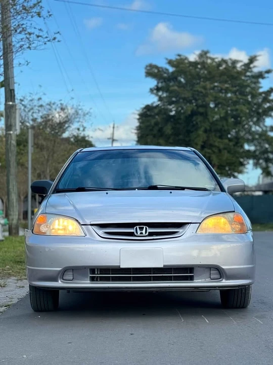 2003 Honda Civic 7th Gen - Image 2 of 6