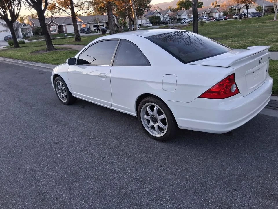 2003 Honda Civic 7th Gen - Image 2 of 9