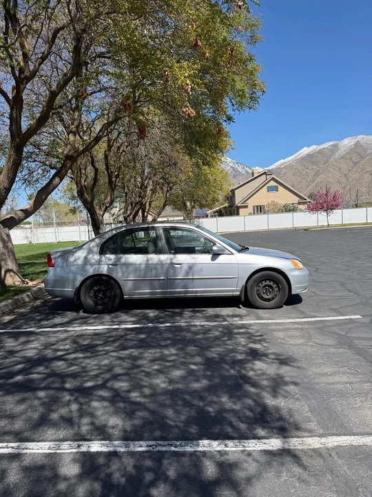 2003 Honda Civic 7th Gen - Image 3 of 9