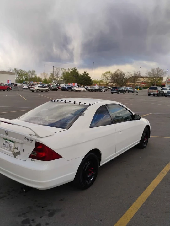 2003 Honda Civic 7th Gen - Image 4 of 8